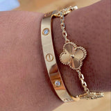 CLOVER - Elegant Gold Bracelet